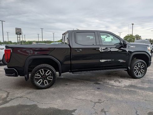 Used 2021 GMC Sierra 1500 AT4 w/ AT4 Premium Package AWD/4WD image 5