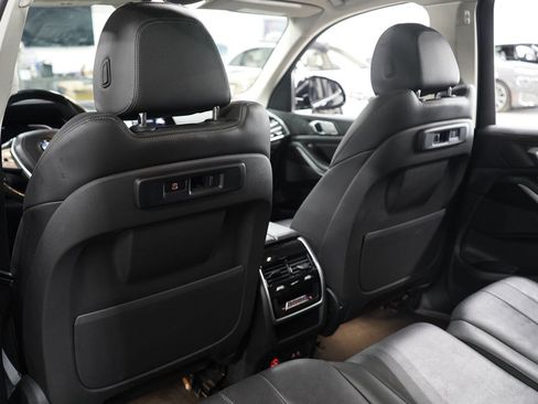 Used 2021 BMW X7 xDrive40i w/ Parking Assistance Package AWD/4WD image 23