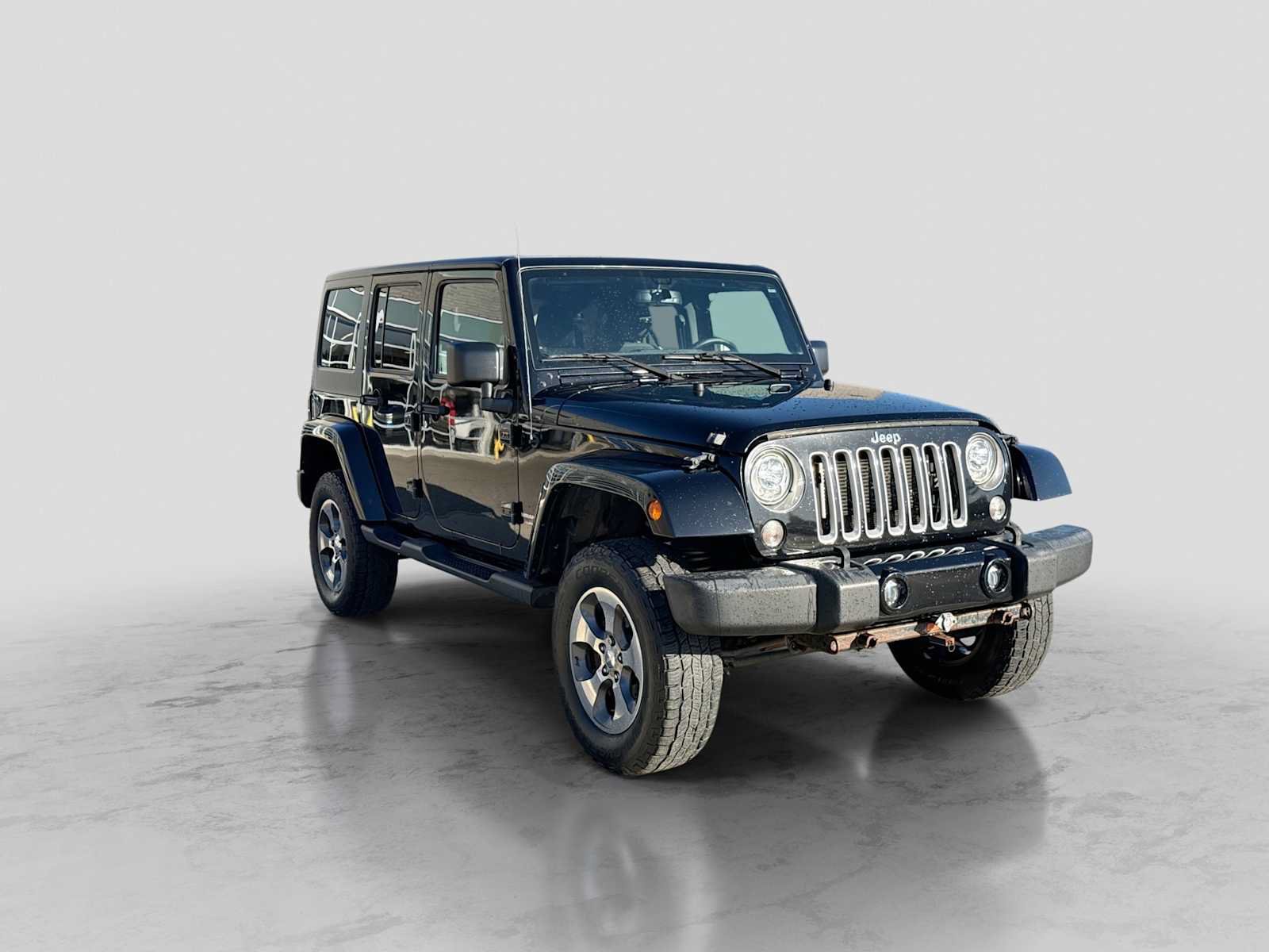 Used 2018 Jeep Wrangler Unlimited Sahara w/ Connectivity Group AWD/4WD image 8