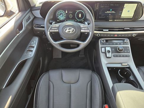Used 2025 Hyundai Palisade SEL FWD image 13