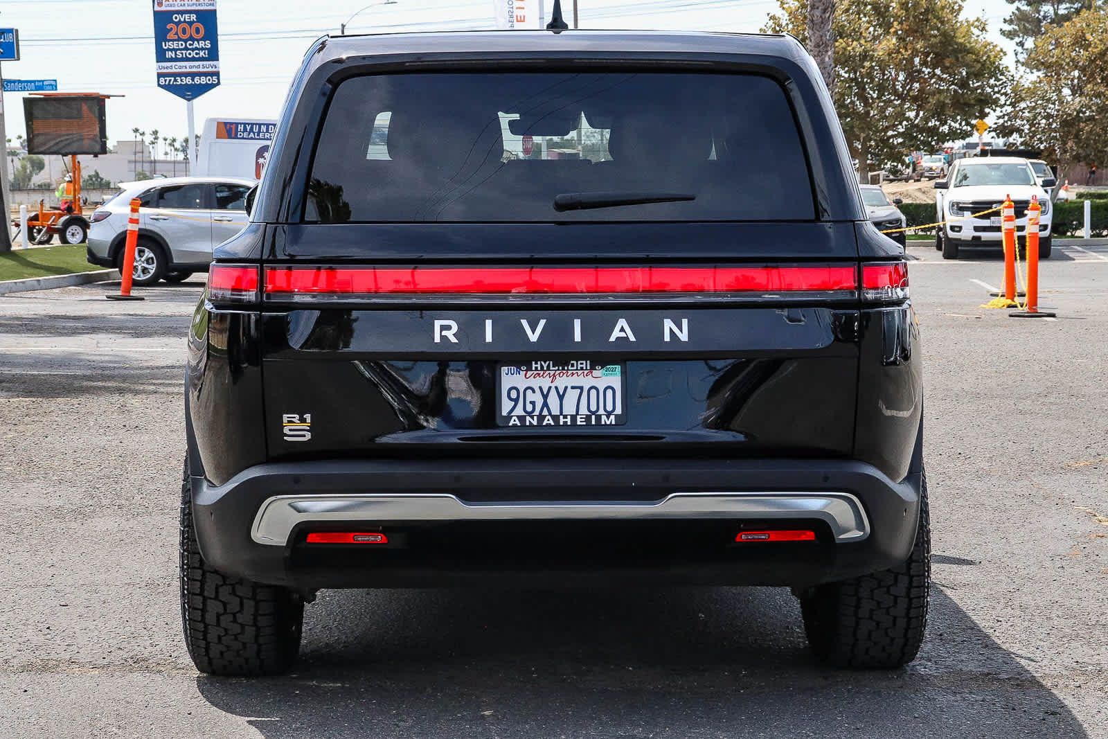 Used 2023 Rivian R1S Adventure Quad AWD/4WD image 7