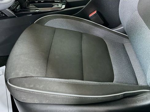 Certified 2022 Chevrolet TrailBlazer LT w/ Convenience Package image 19