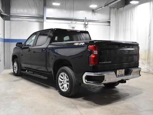 Used 2021 Chevrolet Silverado 1500 LT AWD/4WD image 24