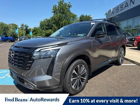 New 2026 Nissan Pathfinder Platinum w/ Cargo Package AWD/4WD image 5