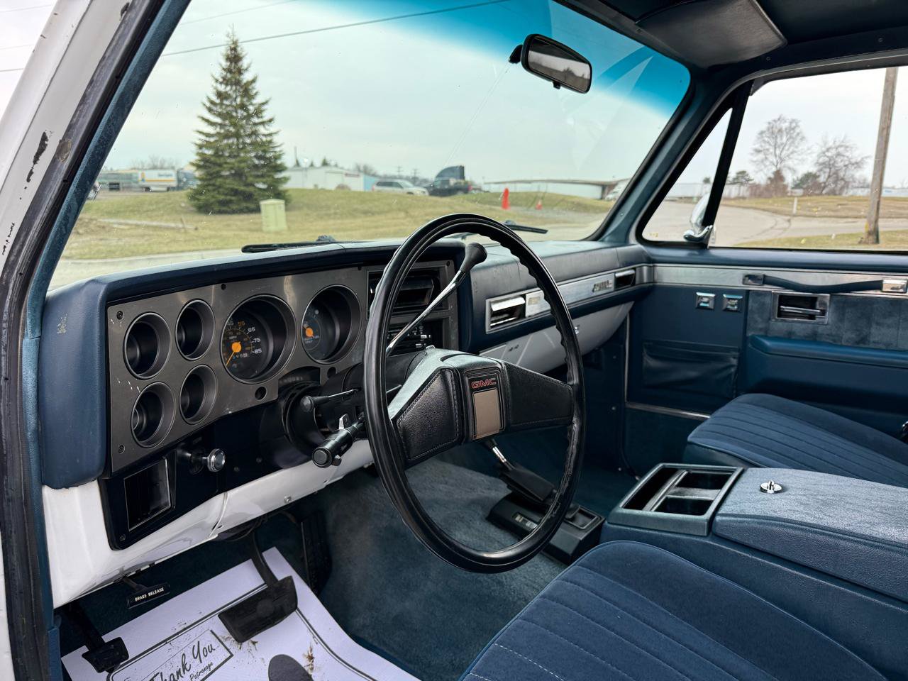 Used 1987 GMC Suburban 4WD image 15