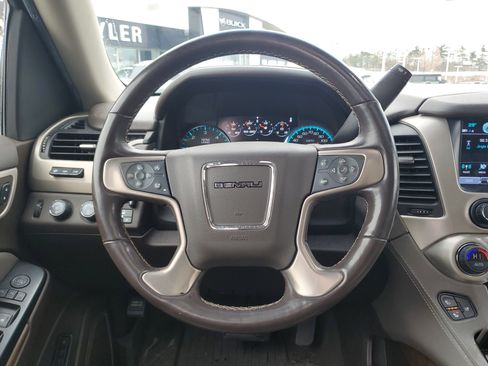 Used 2019 GMC Yukon XL Denali w/ Denali Ultimate Package image 13
