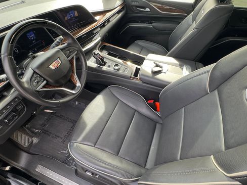 Certified 2023 Cadillac Escalade Premium Luxury w/ LPO, Radiant Package image 17