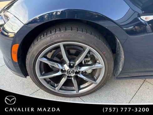 Used 2021 MAZDA MX-5 Miata RF Grand Touring RWD image 20