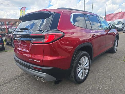 Used 2026 GMC Acadia Elevation w/ Elevation Premium Package FWD image 3