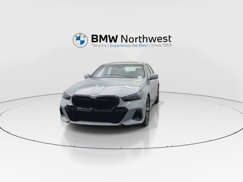 New 2027 BMW 530i xDrive w/ M Sport Package AWD/4WD image 8