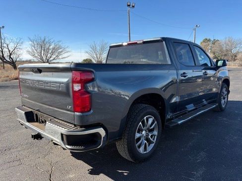 Used 2022 Chevrolet Silverado 1500 LT w/ Z71 Off-Road Package image 5