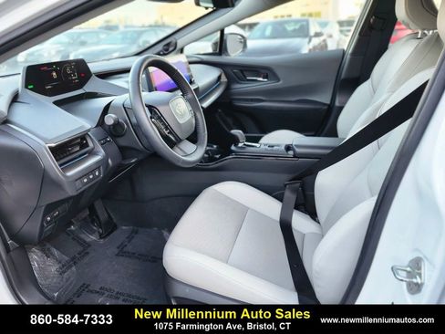 Used 2023 Toyota Prius Limited image 18