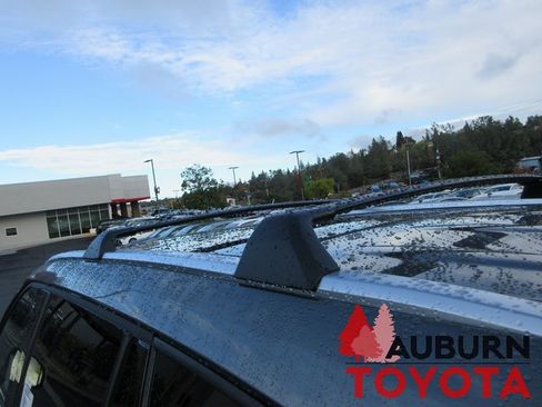 New 2026 Toyota Highlander Platinum image 8