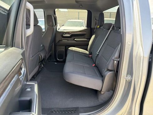 Used 2024 Chevrolet Silverado 1500 LT RWD image 24