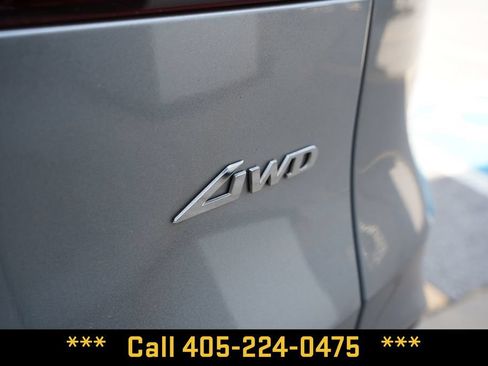 Used 2023 Genesis GV70 2.5T w/ Select Package AWD/4WD image 7