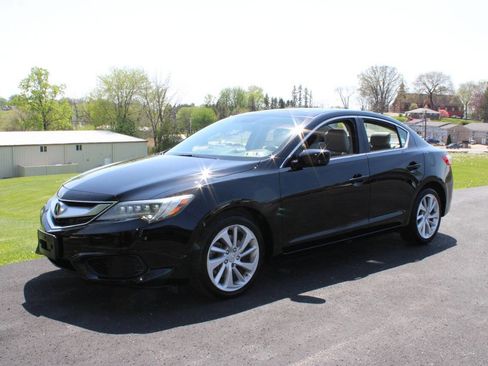 Used 2017 Acura ILX image 4