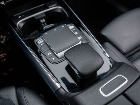 Used 2021 Mercedes-Benz GLA 250 4MATIC image 28