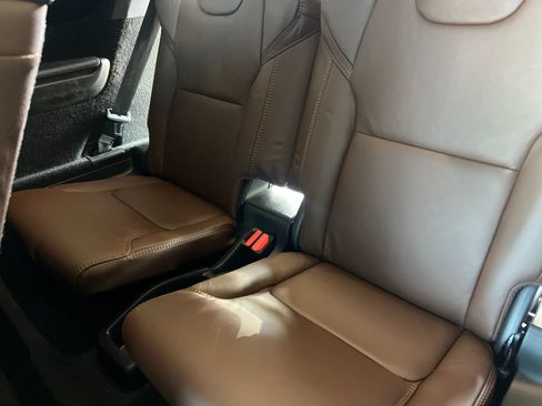 Used 2023 Volvo XC90 T8 Ultimate w/ Lounge Package AWD/4WD image 19