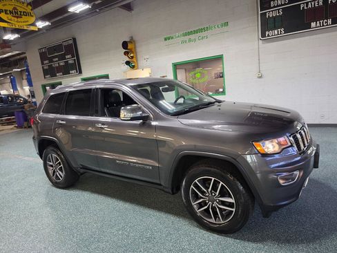 Used 2020 Jeep Grand Cherokee Limited AWD/4WD image 4