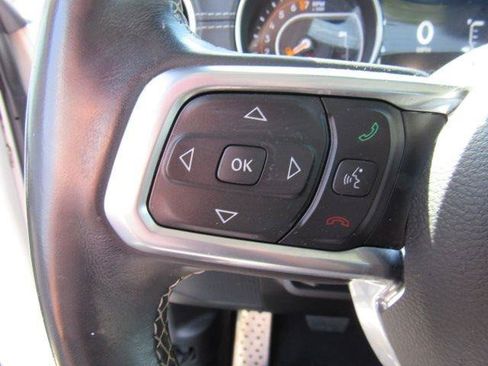 Used 2020 Jeep Gladiator Overland AWD/4WD image 22
