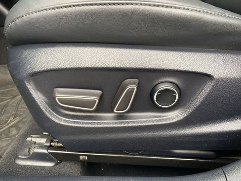 Used 2016 Toyota Prius Four w/ Advanced Technology Package FWD image 16