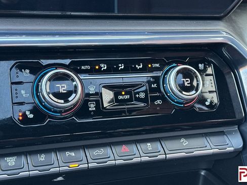 Used 2024 GMC Sierra 3500 Denali Ultimate image 24