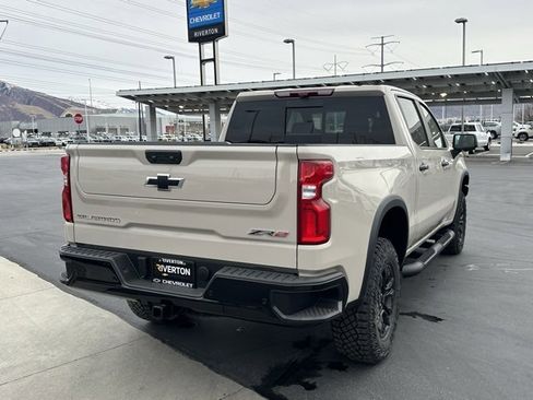 New 2026 Chevrolet Silverado 1500 ZR2 image 25