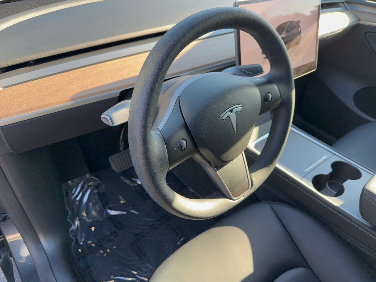 Used 2023 Tesla Model Y Long Range AWD/4WD image 4