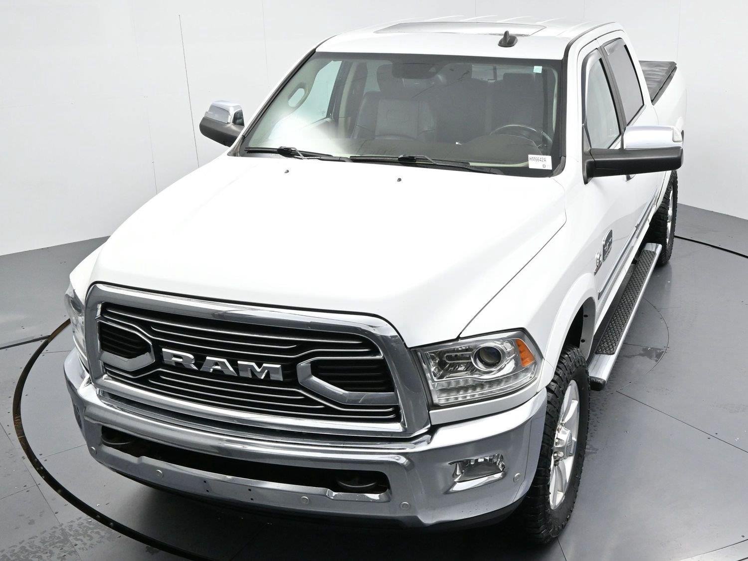 Used 2018 RAM 2500 Longhorn w/ Convenience Group AWD/4WD image 41