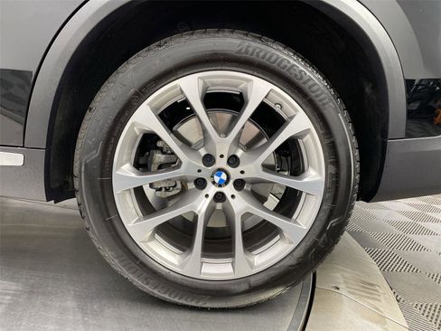 Used 2023 BMW X5 xDrive40i w/ Climate Comfort Package image 39