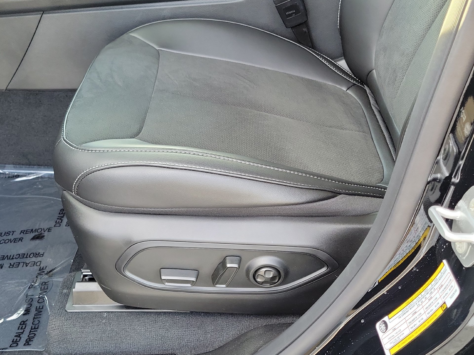 New 2026 Jeep Grand Cherokee Altitude RWD image 13