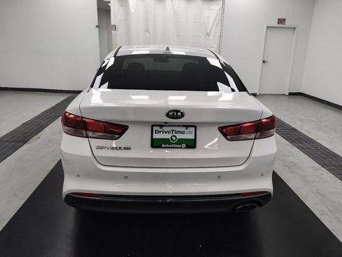 Used 2018 Kia Optima LX w/ Convenience Package FWD image 7