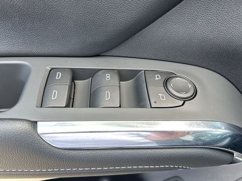 New 2026 Chevrolet Traverse LT w/ Sun and Wheel Package image 17