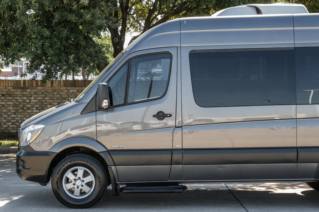 Used 2015 Mercedes-Benz Sprinter 2500 image 21