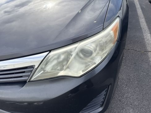 Used 2014 Toyota Camry FWD image 12