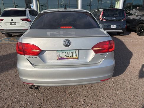 Used 2012 Volkswagen Jetta TDI image 6