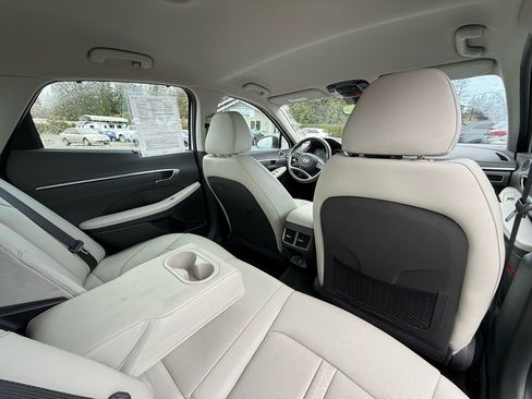 Used 2022 Hyundai Sonata Limited image 16