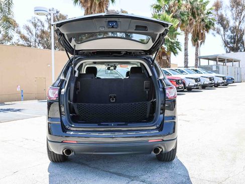 Used 2017 Chevrolet Traverse Premier FWD image 29