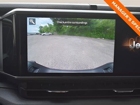 New 2025 Jeep Gladiator Willys image 18