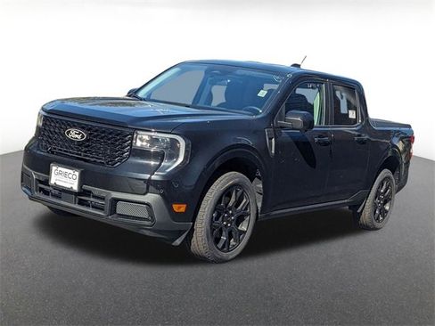 New 2025 Ford Maverick Lariat w/ Black Appearance Package image 7