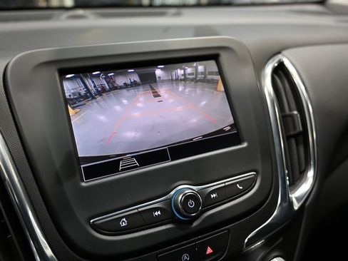 Used 2023 Chevrolet Equinox LT image 16