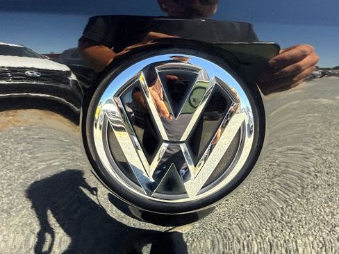 Used 2012 Volkswagen Tiguan S FWD image 12