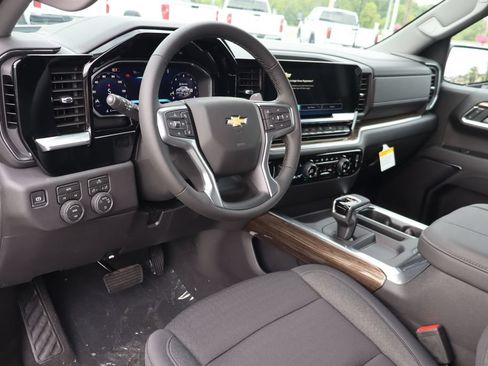 New 2026 Chevrolet Silverado 1500 LT w/ LPO, Dark Essentials Package AWD/4WD image 5