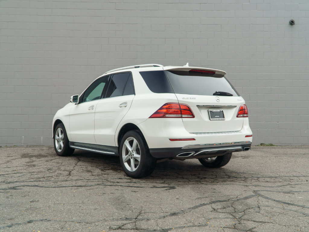 Used 2018 Mercedes-Benz GLE 350 4MATIC image 3