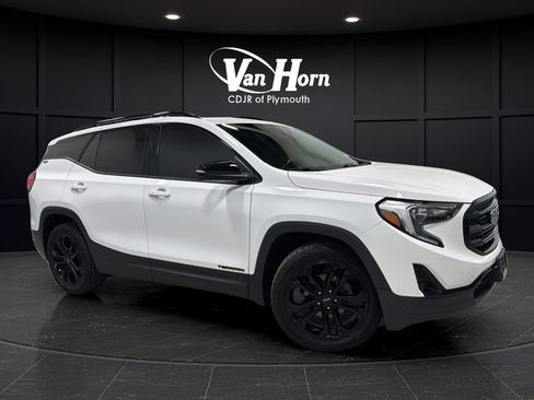 Used 2021 GMC Terrain SLT w/ Infotainment Package II FWD image 1