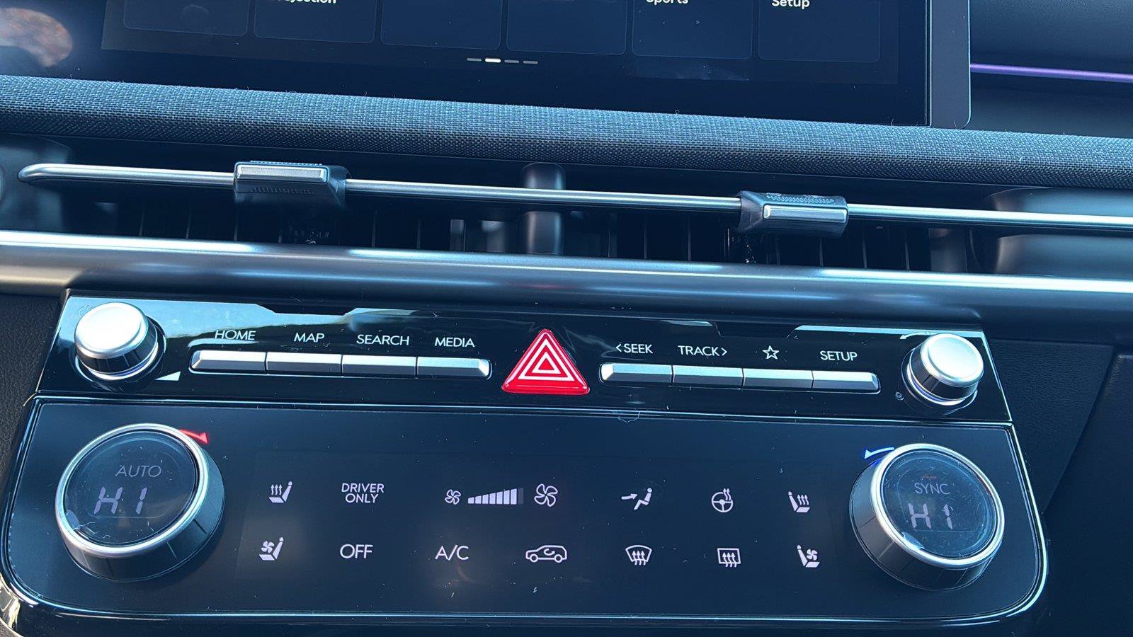 New 2026 Hyundai Tucson Limited AWD/4WD image 18