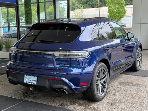Used 2025 Porsche Macan Turbo AWD/4WD image 7