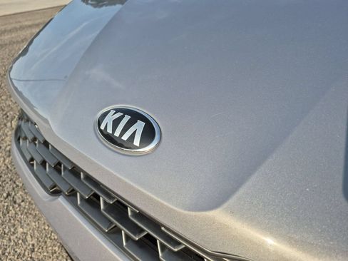 Used 2021 Kia K5 LXS FWD image 30