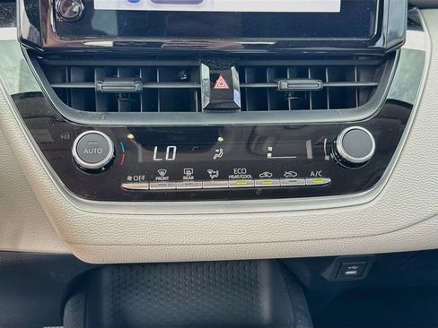 Used 2023 Toyota Corolla LE FWD image 15
