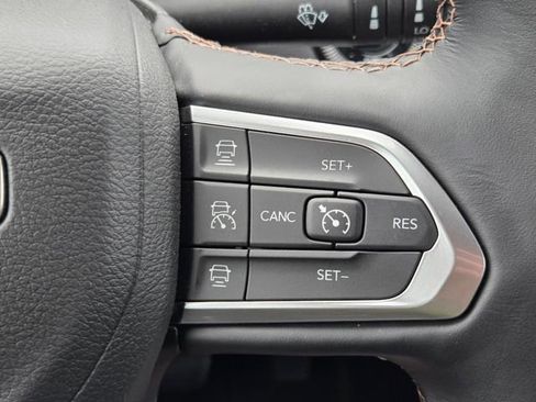 Used 2022 Jeep Compass Limited image 22